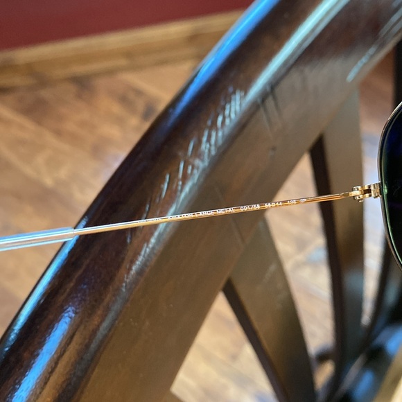 Ray-Ban Polarized Large Aviators - Picture 7 of 11